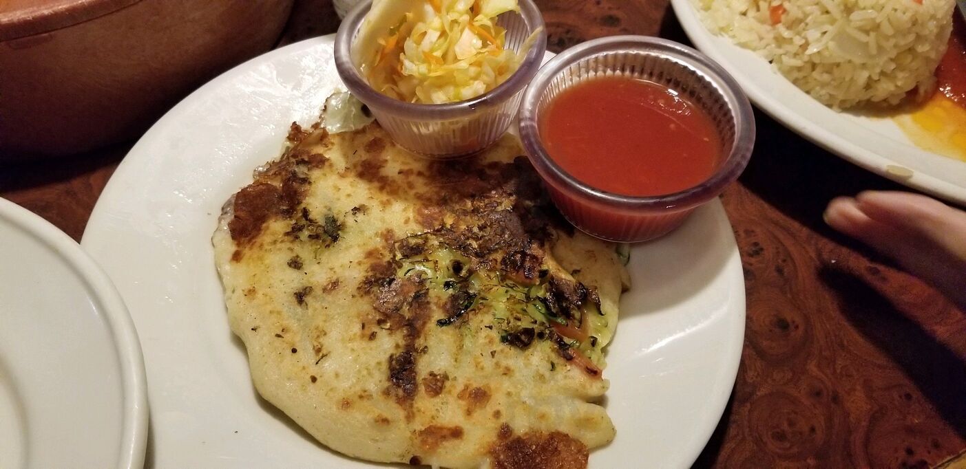 La Caravana Salvadoreno Restaurante