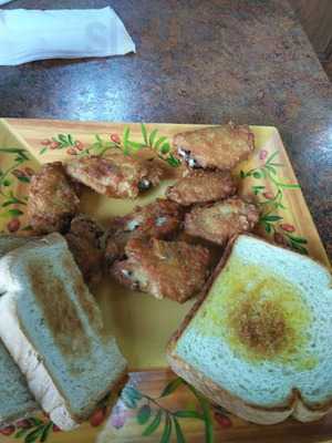 Noni's Sherwood Grille