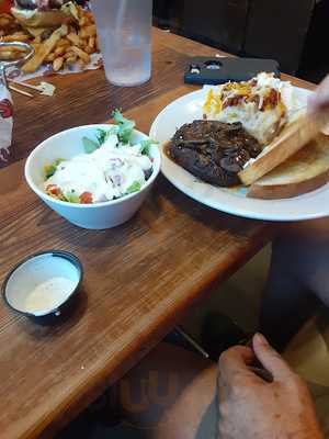 Matthew's Bar & Grill