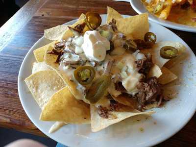 Matthew's Bar & Grill