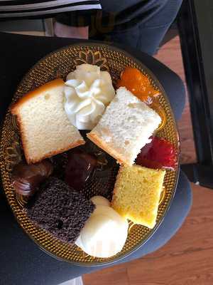 Cloud 9 Desserts And Cafe