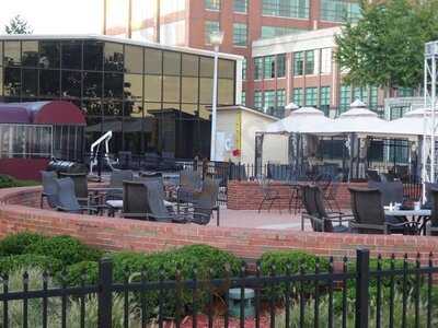 Robert's Riverwalk Bistro