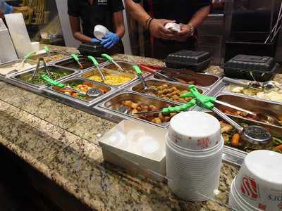 Sardi's Pollo A La Brasa