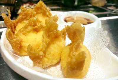 Sabaidee Sushi & Thai