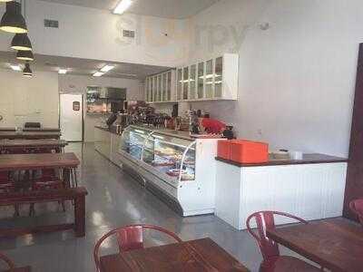 Halfsies Bistro & Bakery