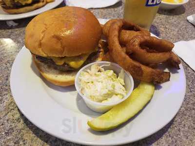 Trackside Bar And Grill