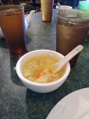 L V Chinese Seafood Restaurant