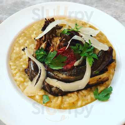 John & Mr. B's Kitchen