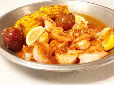 Shaking Seafood & Wings