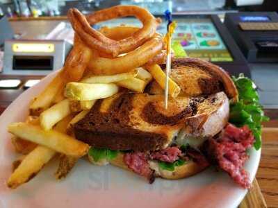 Truckee River Bar & Grill