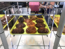 American Donuts Shop
