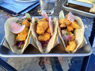 Charlies On The Avenue