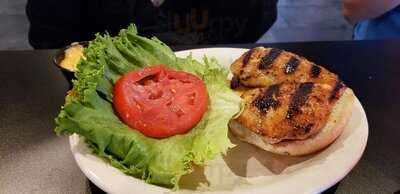 Kiki's Chicken And Waffles