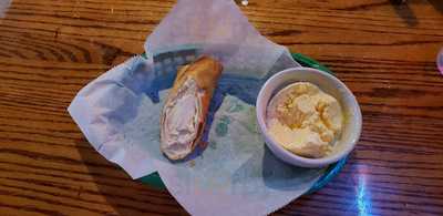 Courtyard 280 Oyster Bar