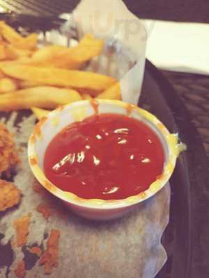 Courtyard 280 Oyster Bar