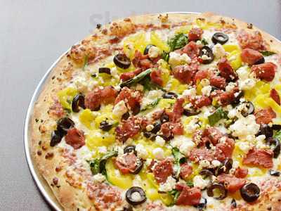 Freaky's Pizza And Wings