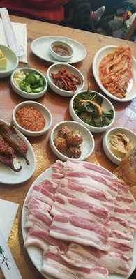 Ju Mak Jib Restaurant