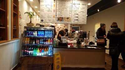 Poke House & Tea Bar