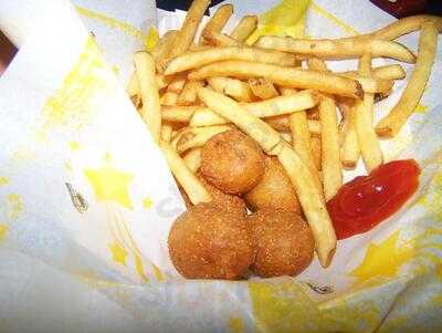 Buffalo Wild Wings Grill & Bar