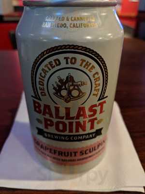 Red Zone Pub & Grill