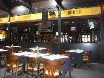 Alley Cat Restaurant & Lounge