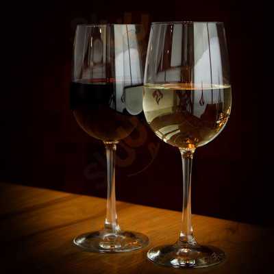 Beacon Lounge At The Bonfyre