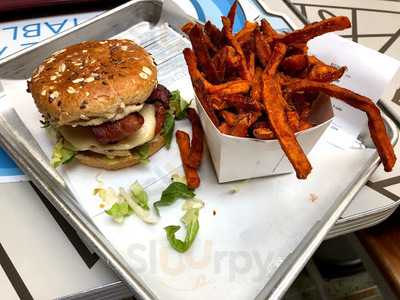 Built Custom Burgers