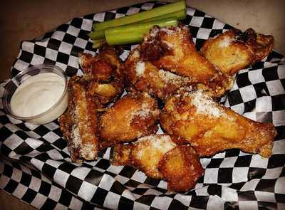 Blu Reef Bar & Grille