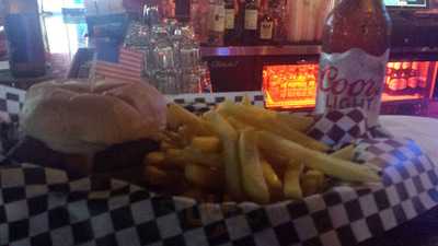 Blu Reef Bar & Grille