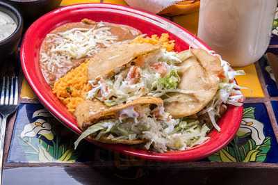 La Hacienda Fresh Mexican Grill