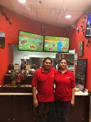 Guanaquita's Tacos & Pupusas