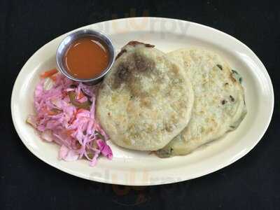 Guanaquita's Tacos & Pupusas