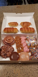 Q Donuts