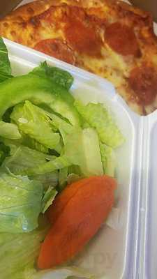 Deno's Pizza