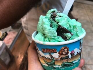 Ice And Cream Creamery