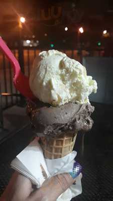 Ice And Cream Creamery