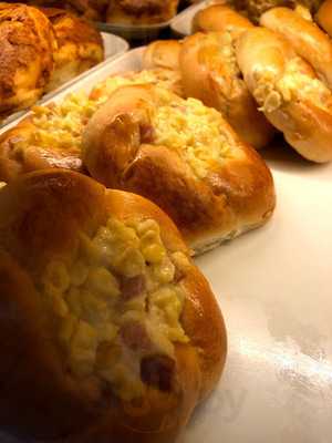 Napoleon Super Bakery