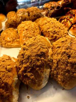 Napoleon Super Bakery