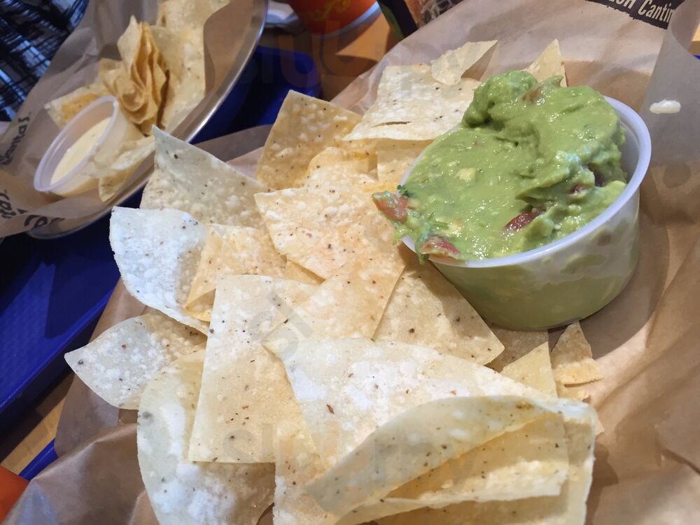 Salsarita's Fresh Mexican Grill