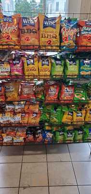 Luke's Pizzeria And Grocery