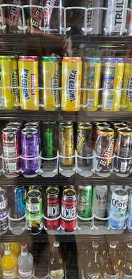 Luke's Pizzeria And Grocery