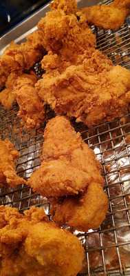 Luke's Pizzeria And Grocery