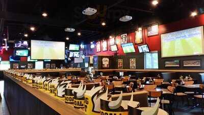 Buffalo Wild Wings Grill & Bar