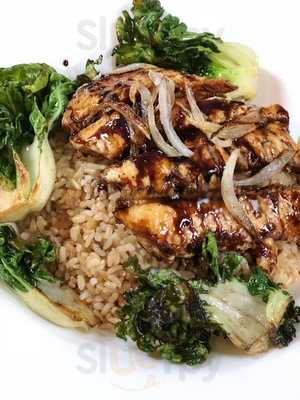 Fresh Hub Juice Bar Cafe & Grill