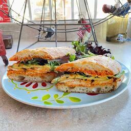 Romo's Cafe