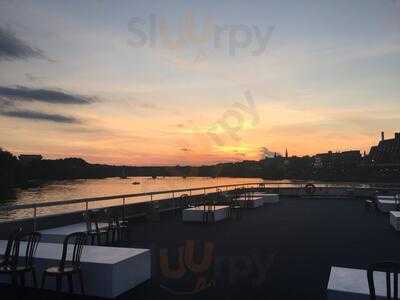 Dandy Restaurant Cruise Ship