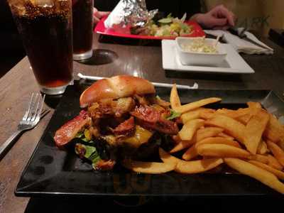 Red Robin Gourmet Burgers