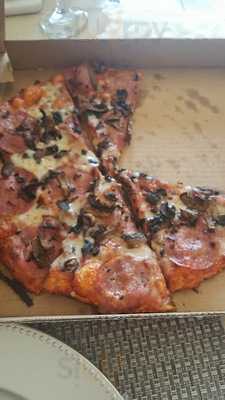 Rusty's Pizza Parlor