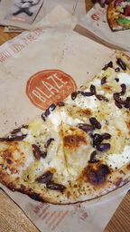 La Pizzeria