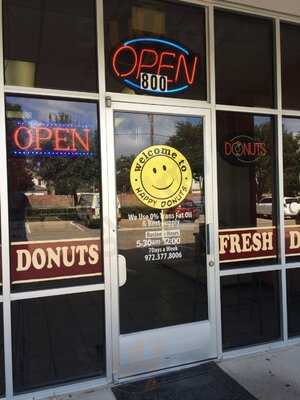 Happy Donuts